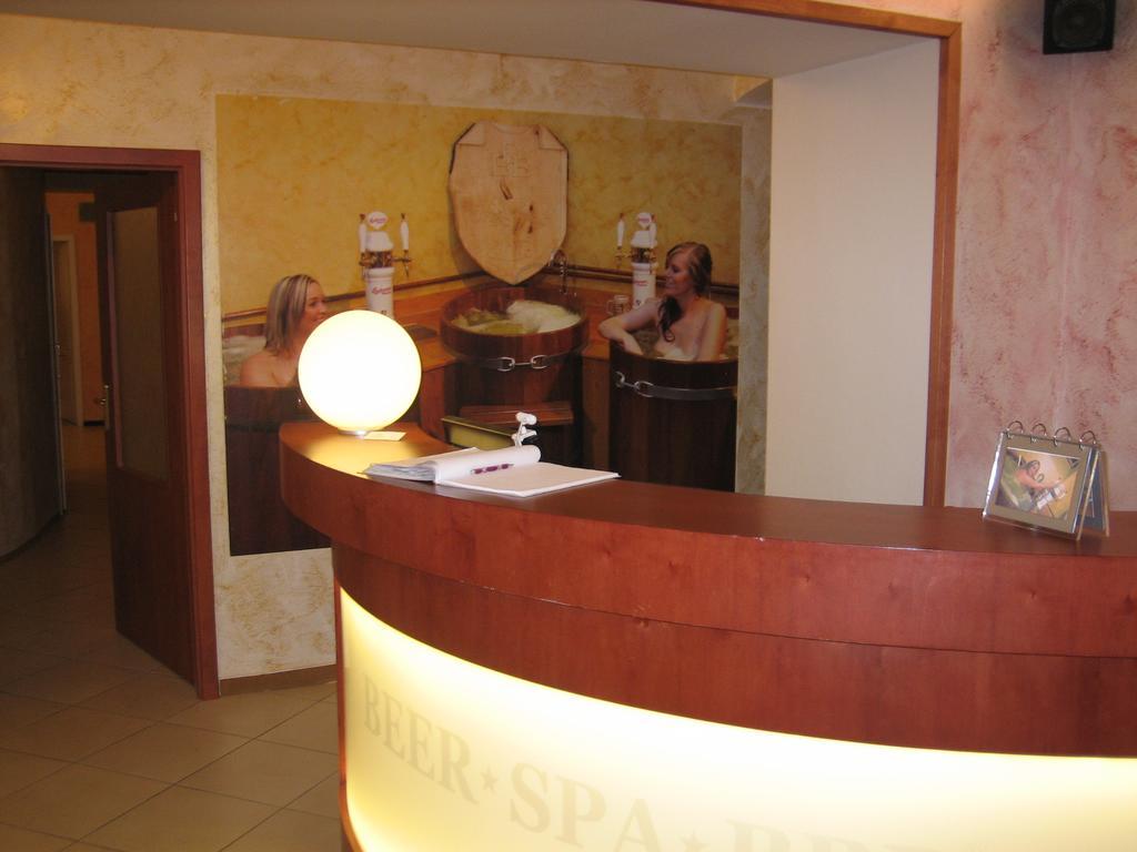 Apartment Beer Spa Praha Esterno foto